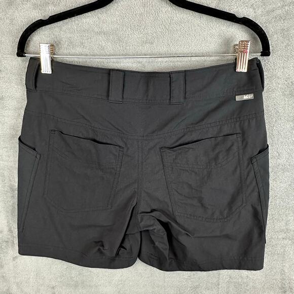 REI Shorts Womens 4 Black Nylon Stretch Pockets Outdoor Hiking Camping Nature - Picture 6 of 13